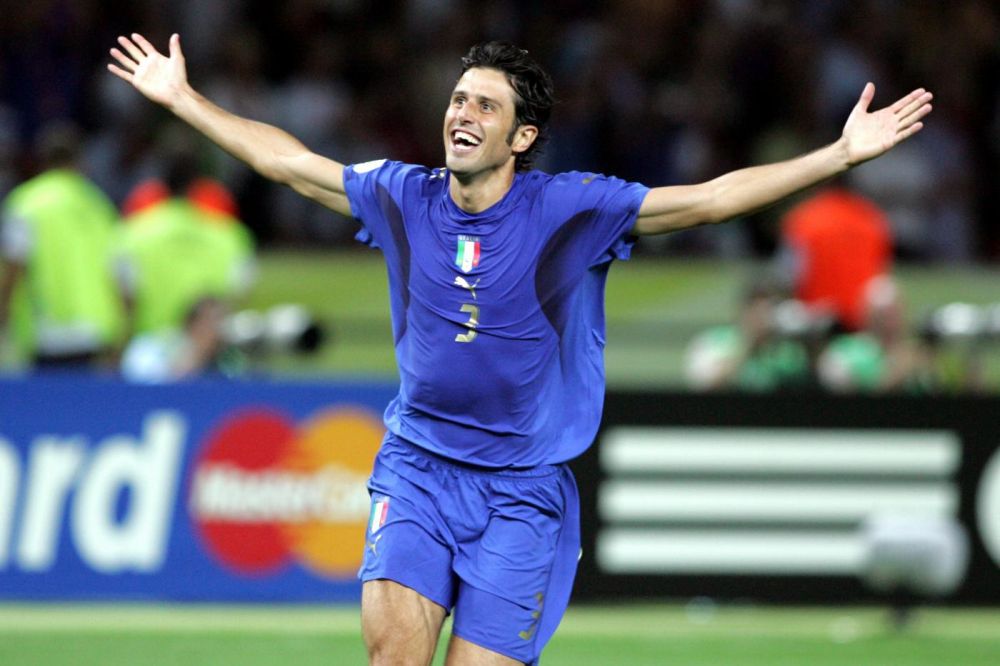 强硬对抗的 强硬对抗的