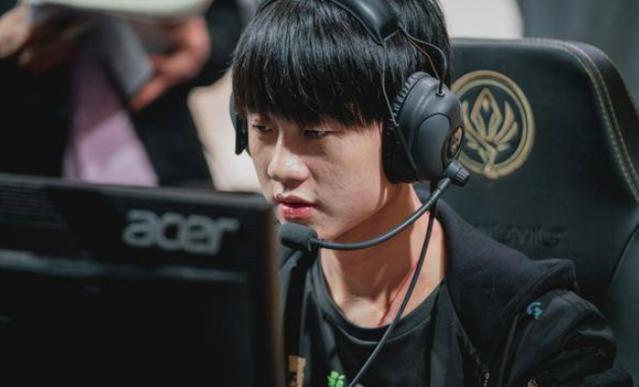 也展示出他 也展示出他